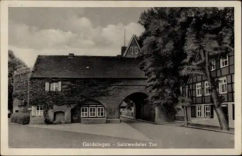 Ak Gardelegen im Altmarkkreis Salzwedel, Salzwedeler Tor