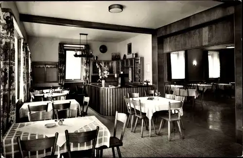 Ak Iggelbach Elmstein in der Pfalz, Gasthaus Pfälzer Hof, Inneres