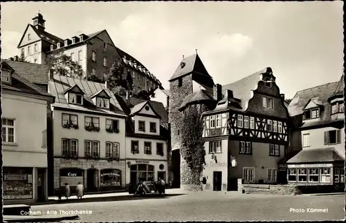 Ak Cochem an der Mosel, Alte Thorschenke, Fachwerkhaus, Cafe