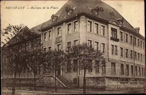 Ak Neustadt an der Weinstraße, Bureau de la Place