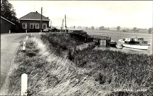 Ak Langerak Südholland, Lekdijk, Boot am Anleger
