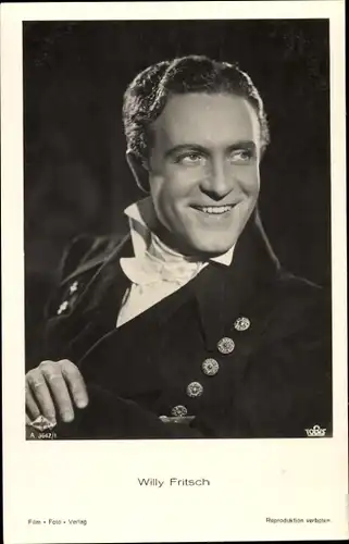 Ak Schauspieler Willy Fritsch, Portrait