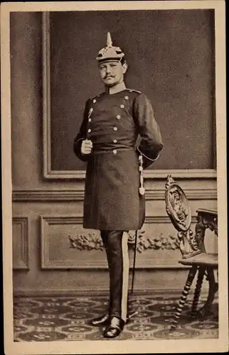 Ak Generalfeldmarschall Paul von Hindenburg, Standportrait als Hauptmann im Generalstab Stettin 1878