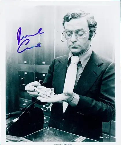 Ak Schauspieler Michael Cane als John Tarrant, Autogramm, The Black Windmill