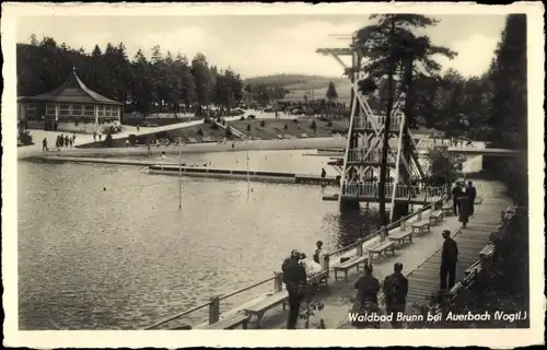 Ak Brunn Auerbach Vogtland, Waldbad, Sprungturm