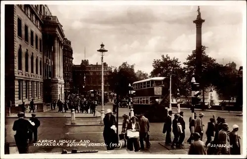 Ak London City England, Trafalgar Square, Africa House