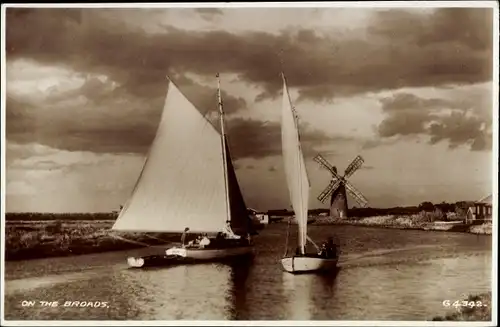 Ak Norwich Norfolk England, on the Broads, Segelboote, Windmühle