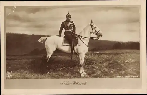 Ak Kaiser Wilhelm II., Portrait auf einem Pferd, NPG 4513