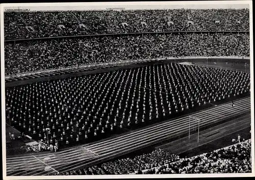 Sammelbild Olympia 1936, Gymnastikvorführungen der schwedischen Turner im Olympiastadion