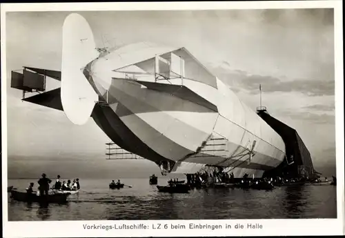 Foto Zeppelin LZ 6, Vorkriegsluftschiffe, Beim Einbringen in die Halle auf dem Bodensee