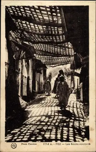 Ak Fès Fez Marokko, Les Souks couverts, Überdachter Markt