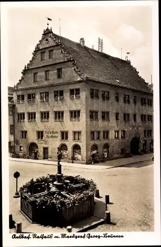 Ak Ansbach in Mittelfranken Bayern, Rathaus mit Markgraf Georg-Brunnen