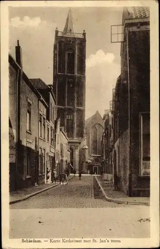 Ak Schiedam Südholland Niederlande, Korte Kerkstraat met St. Jan's toren