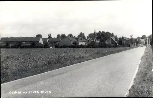 Ak Zevenhoven Nieuwkoop Südholland, Straßenpartie mit Ort