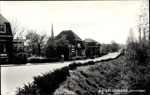 Ak Nieuw Lekkerland Molenlanden Südholland, Dorpslaan