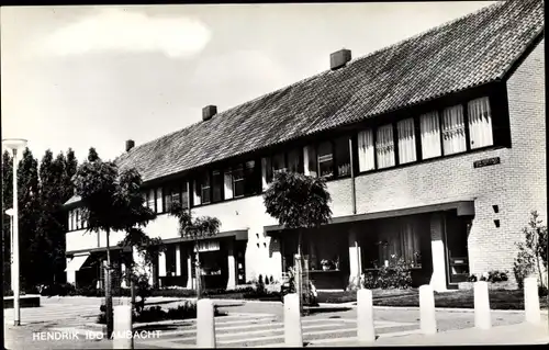 Ak Hendrik Ido Ambacht Südholland, Gebouw, Winkelcentrum