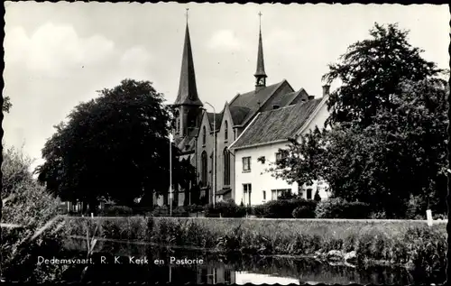 Ak Dedemsvaart Overijssel Niederlande, R. K. Kerk en Pastorie