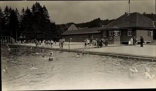 Foto Ak Sankt Georgen im Schwarzwald, Schwimmbad, Freibad