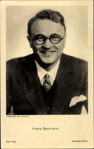 Ak Schauspieler Franz Baumann, Portrait mit Brille