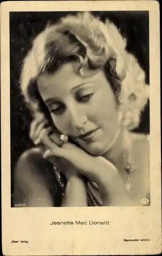 Ak Schauspielerin Jeanette MacDonald, Portrait