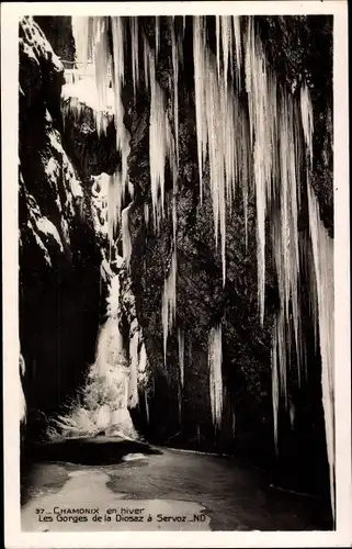 Ak Chamonix Mont Blanc Haute Savoie, Les Gorges de la Diosaz à Servoz, hiver