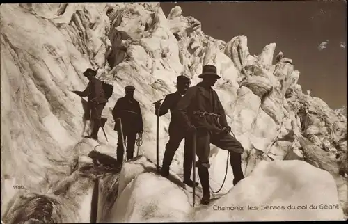 Ak Chamonix Mont Blanc Haute Savoie, les Seracs du col du Geant
