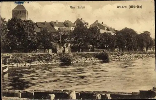 Ak Waren an der Müritz, Am Hafen