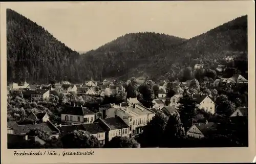 Ak Friedrichroda im Thüringer Wald, Gesamtansicht