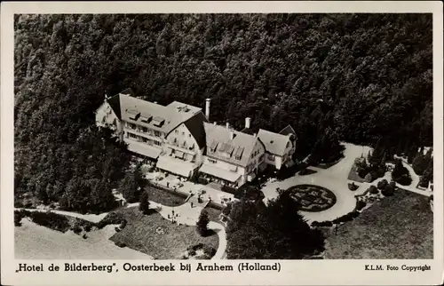 Ak Oosterbeek Renkum Gelderland, Hotel Restaurant De Bilderberg, Fliegeraufnahme