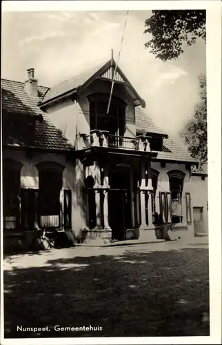 Ak Nunspeet Gelderland, Gemeentehuis