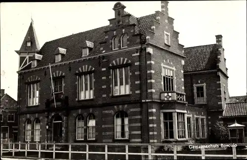 Ak Borculo Gelderland, Gemeentehuis