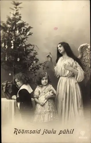 Ak Glückwunsch Weihnachten, Engel und Kinder am Tannenbaum
