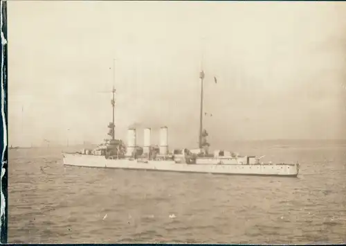 Foto Deutsches Kriegsschiff auf See
