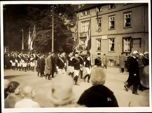 Studentika Foto Lutherstadt Eisenach in Thüringen, Wartburg, Corpsstudenten, Festzug