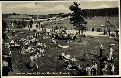 Ak Neustädtel Schneeberg im Erzgebirge, Strandbad Bergsee Filzteich, Liegewiese