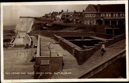 Ak Rottingdean Sussex England, Sea Front and White Horse Hotel