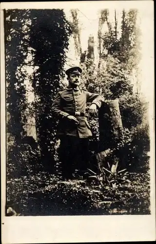 Foto Ak Deutscher Soldat in Uniform, Portrait