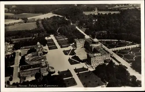 Ak Potsdam, Fliegeraufnahme, das Neue Palais mit Communs