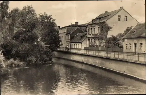 Ak Lübben im Spreewald, An der Spree