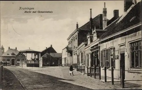 Ak Kruiningen Zeeland, Markt met Gemeentehuis