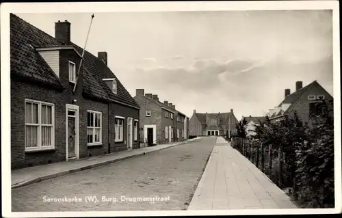 Ak Serooskerke Walcheren Zeeland Niederlande, Burg. Dregmansstraat