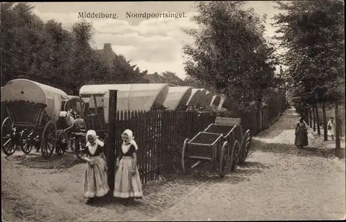 Ak Middelburg Zeeland Niederlande, Nordpoortsingel, Kinder in Tracht