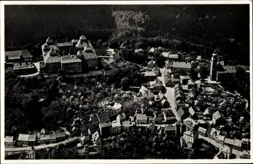 Ak Augustusburg im Erzgebirge, Fliegeraufnahme der Stadt, Schloss