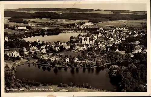 Ak Bad Waldsee in Oberschwaben Württemberg, Blick vom Flugzeug aus