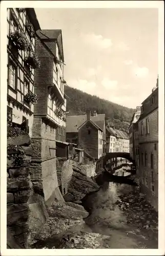 Ak Monschau Montjoie in der Eifel, Rurpartie, Häuser, Brücke