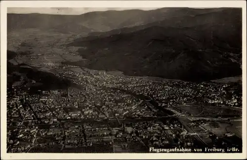 Ak Freiburg im Breisgau, Fliegeraufnahme