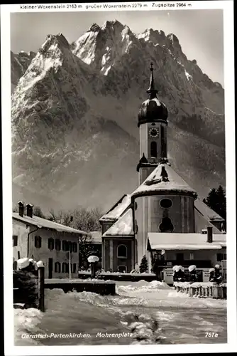 Ak Garmisch Partenkirchen in Oberbayern, Mohrenplatz, Kirche, Winter