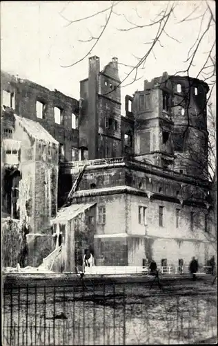 Ak Stuttgart in Württemberg, Brand des Alten Schlosses, 1931, Abgebrannte Eckfront