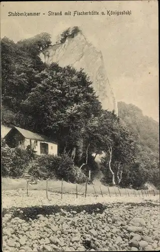 Ak Stubbenkammer Sassnitz auf Rügen, Königsstuhl, Strand mit Fischerhütte