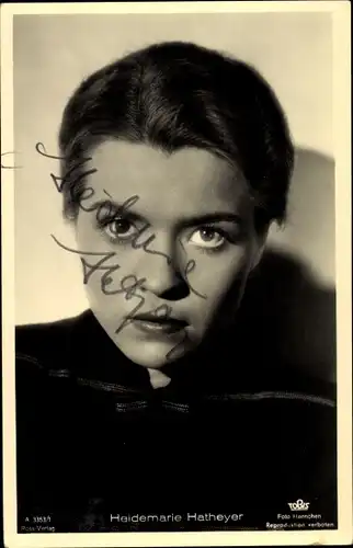 Ak Schauspielerin Heidemarie Hatheyer, Portrait, Ross Verlag A 3353 1, Autogramm